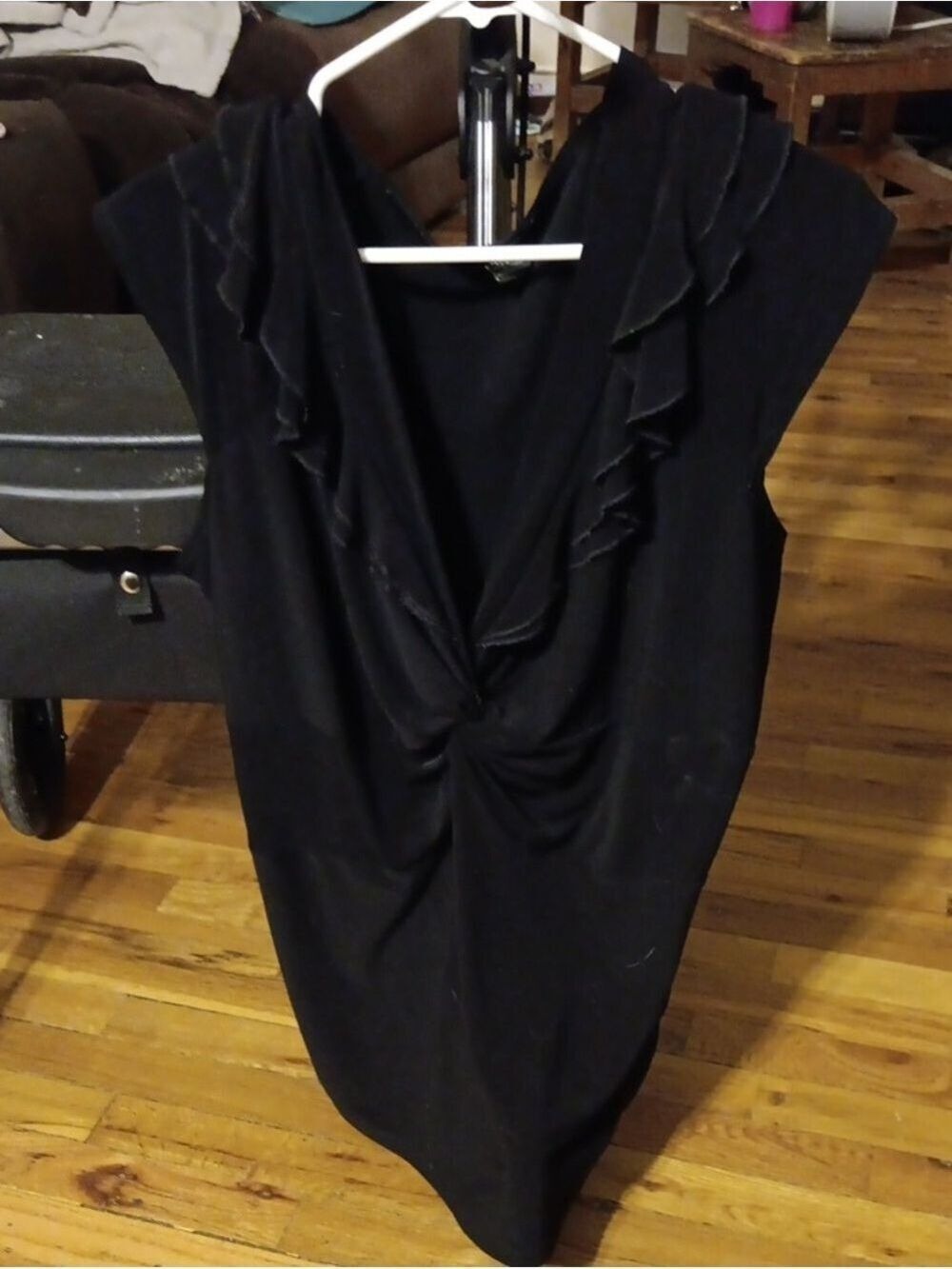 Suzie In the City Black V-Neck Cap Sleeve Top Size 2X